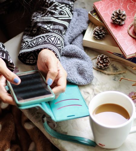 girl, smartphone, social media-5717067.jpg